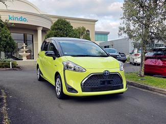 2020 Toyota SIENTA - Thumbnail
