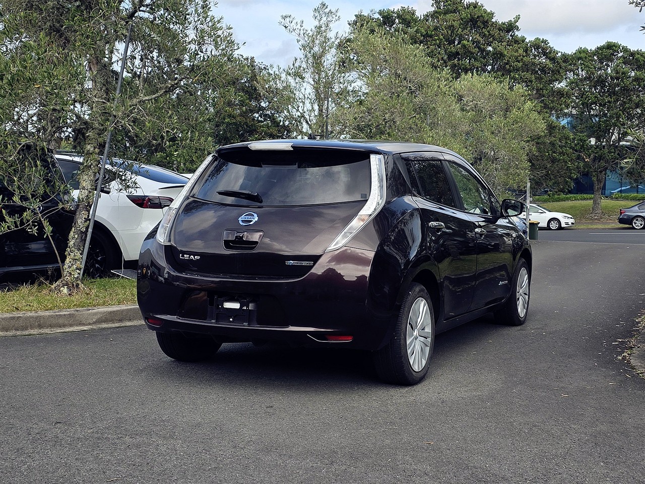 2017 Nissan LEAF