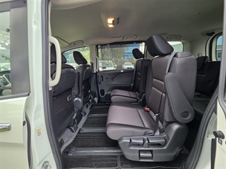 2021 Nissan SERENA - Thumbnail