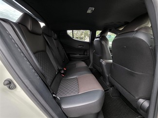 2017 Toyota C-Hr - Thumbnail