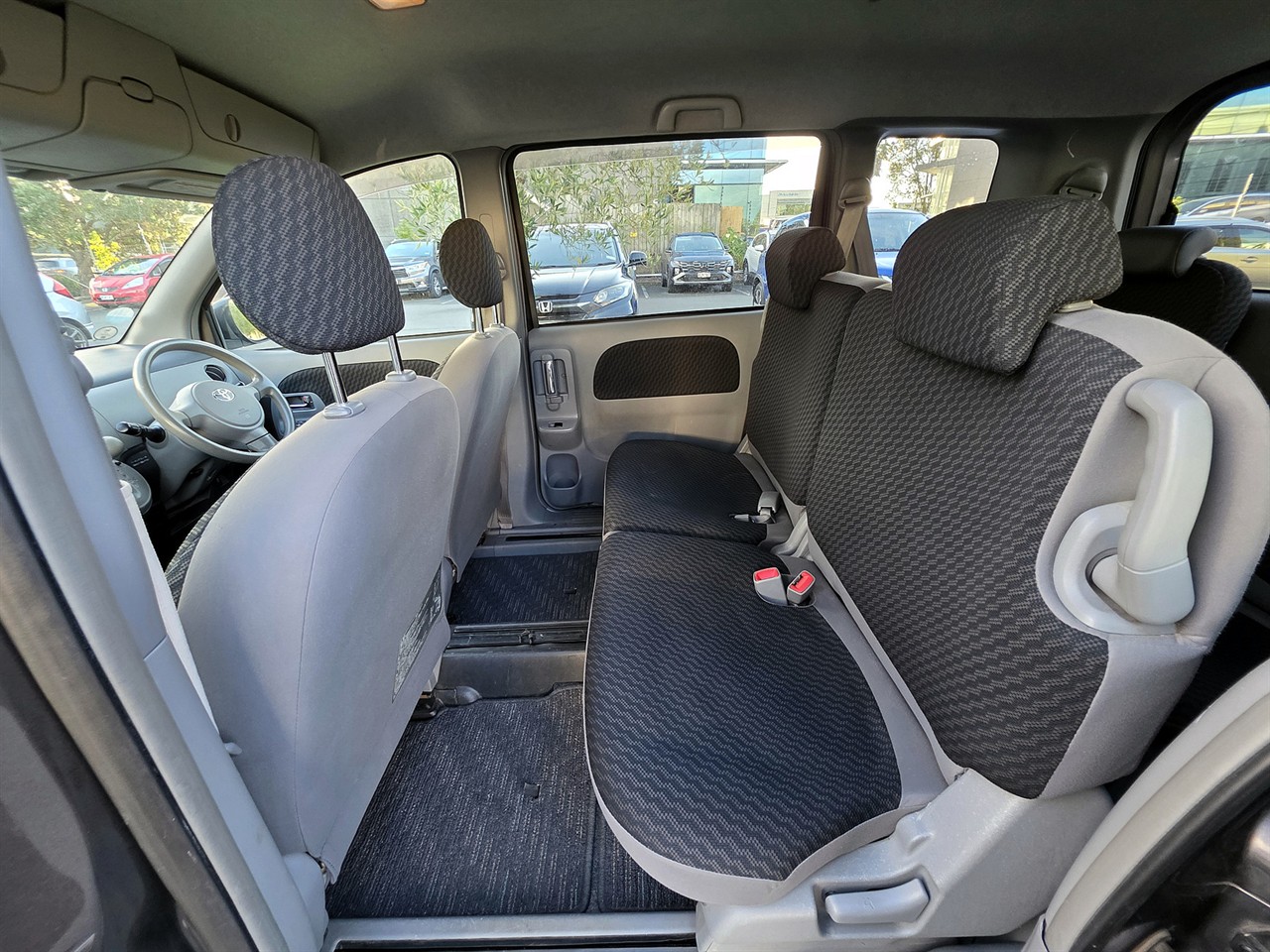 2007 Toyota SIENTA