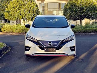 2019 Nissan LEAF - Thumbnail