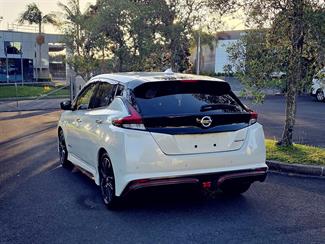 2019 Nissan LEAF - Thumbnail