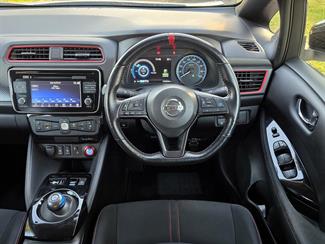 2019 Nissan LEAF - Thumbnail