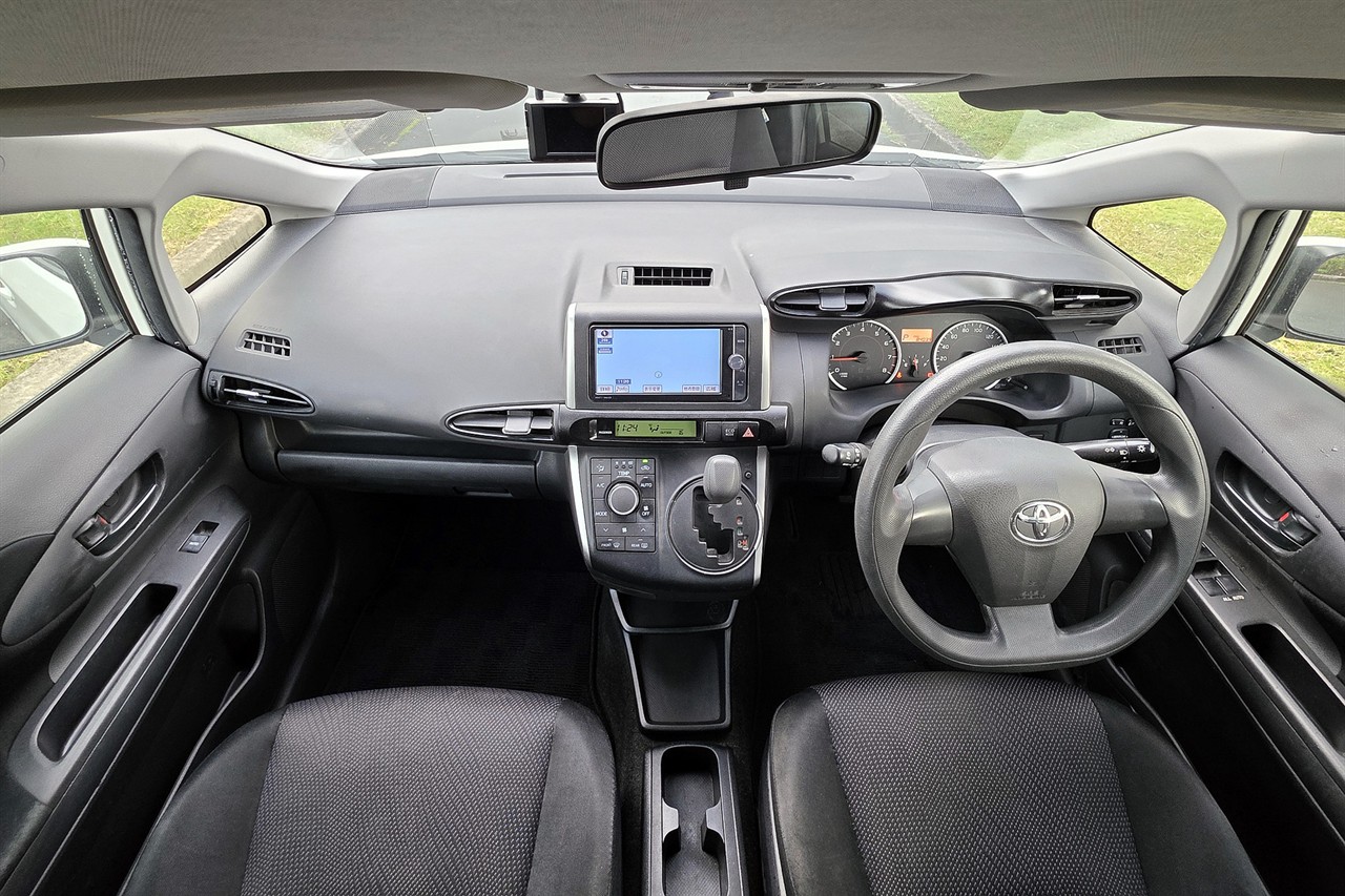 2013 Toyota WISH