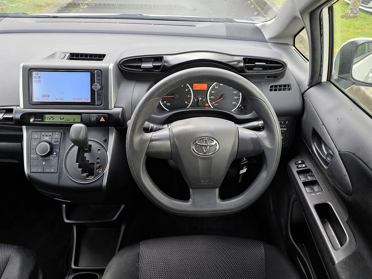 2013 Toyota WISH