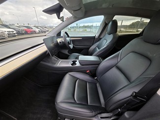 2023 Tesla Model Y - Thumbnail