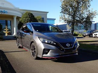 2019 Nissan LEAF - Thumbnail