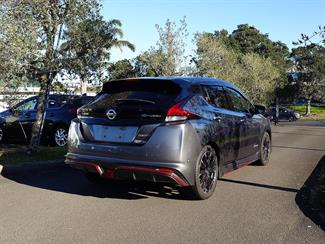 2019 Nissan LEAF - Thumbnail