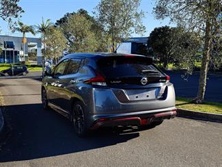 2019 Nissan LEAF - Thumbnail