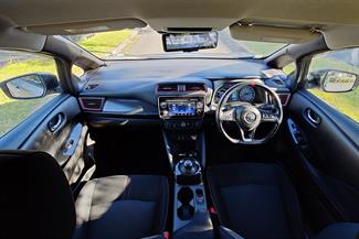 2019 Nissan LEAF - Thumbnail
