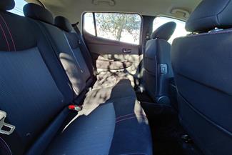 2019 Nissan LEAF - Thumbnail