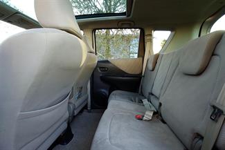 2005 Toyota Ractis - Thumbnail