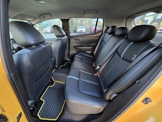 2019 Nissan LEAF - Thumbnail