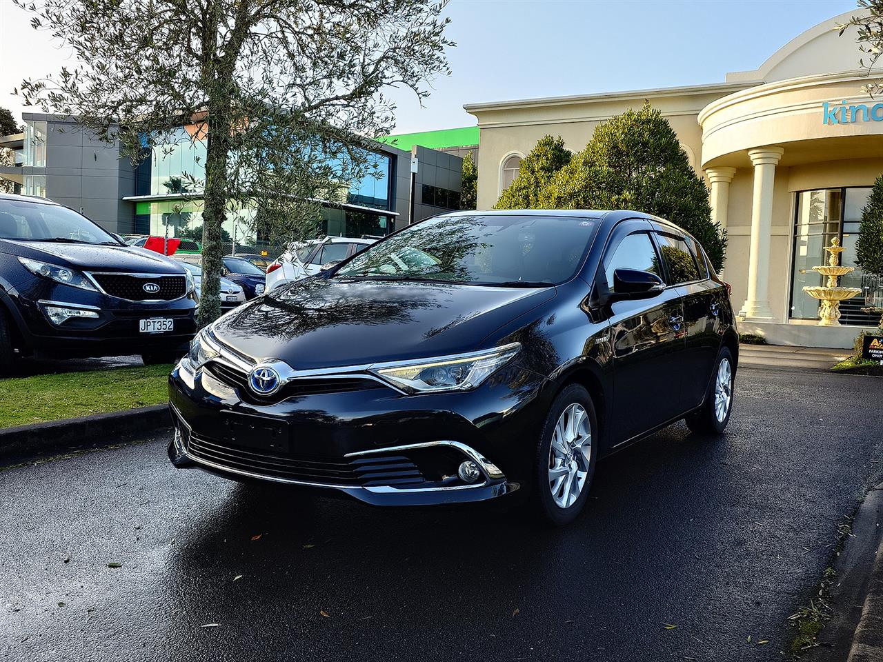 2016 Toyota AURIS