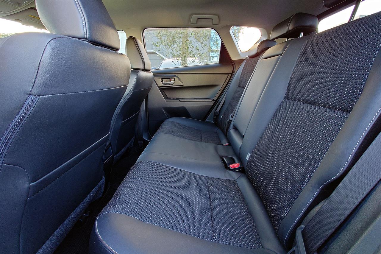 2016 Toyota AURIS