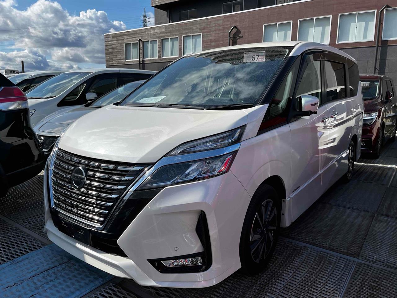 2020 Nissan SERENA