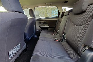 2017 Toyota PRIUS - Thumbnail