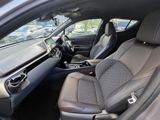 2017 Toyota C-Hr - Thumbnail