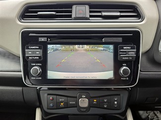 2018 Nissan LEAF - Thumbnail