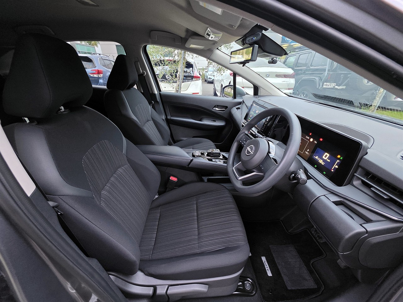 2025 Nissan NOTE