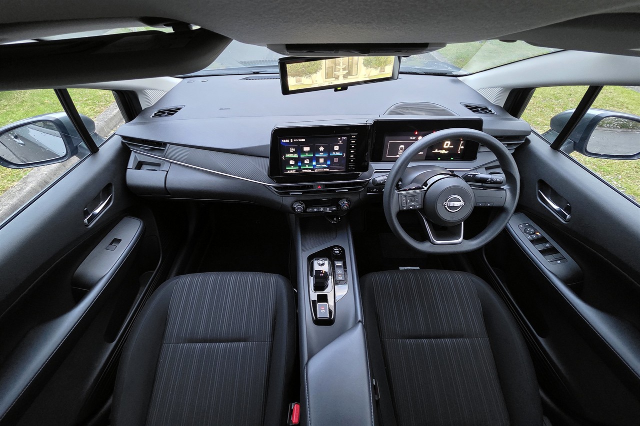 2025 Nissan NOTE