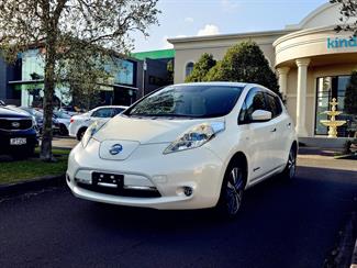 2016 Nissan LEAF - Thumbnail