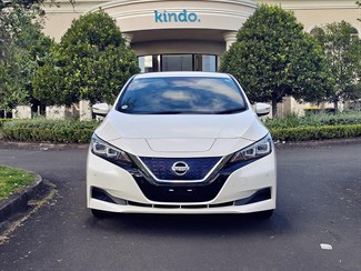 2018 Nissan LEAF - Thumbnail