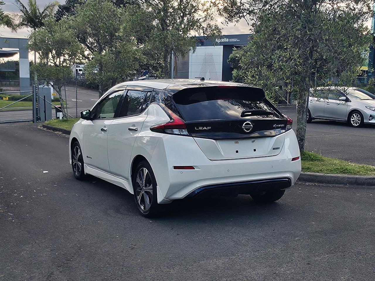 2018 Nissan LEAF
