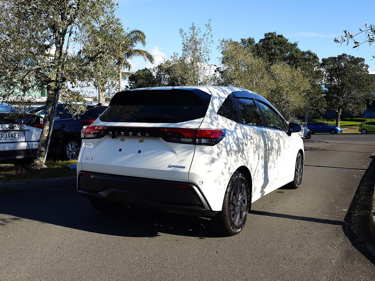 2022 Nissan NOTE