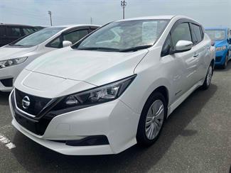 2018 Nissan LEAF - Thumbnail