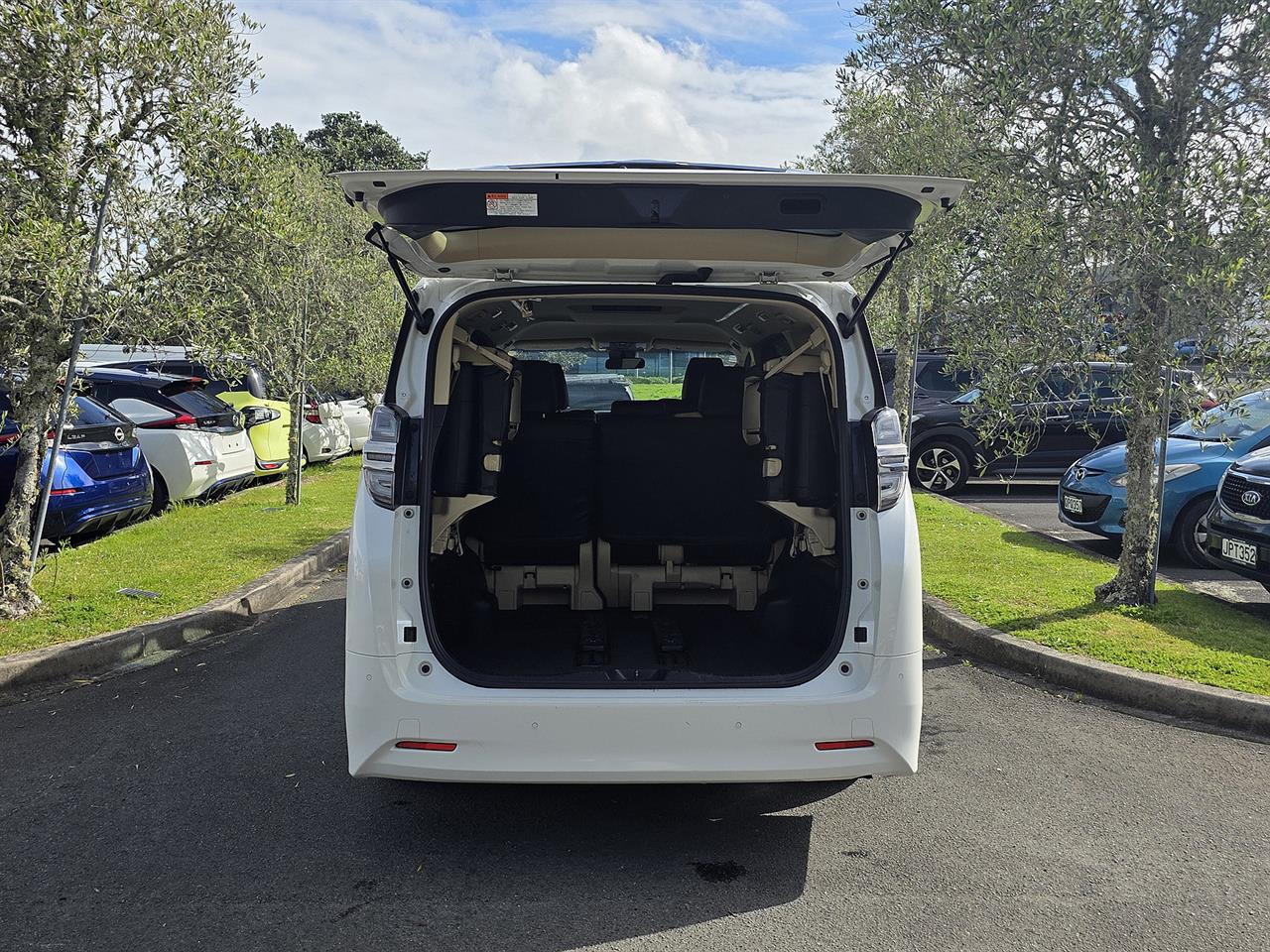 2019 Toyota Vellfire