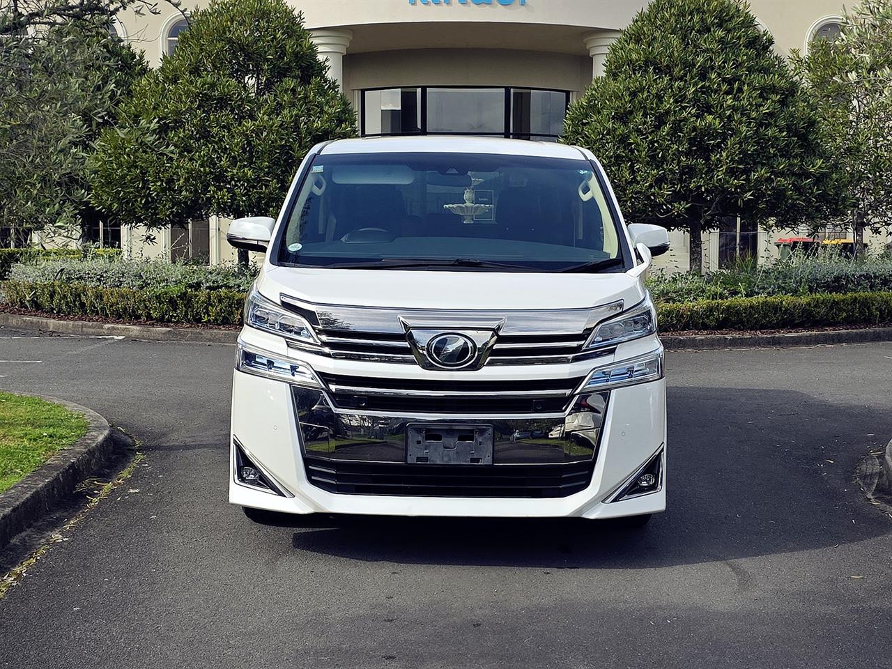 2019 Toyota Vellfire