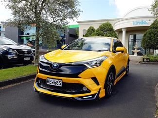 2017 Toyota C-Hr - Thumbnail