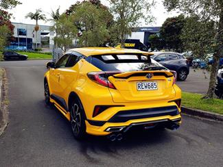 2017 Toyota C-Hr - Thumbnail