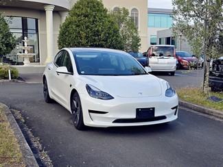 2022 Tesla Model 3 - Thumbnail