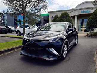 2017 Toyota C-Hr - Thumbnail
