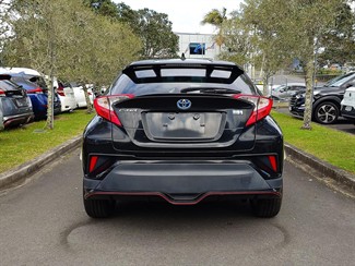 2017 Toyota C-Hr - Thumbnail