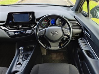 2017 Toyota C-Hr - Thumbnail