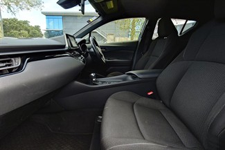 2017 Toyota C-Hr - Thumbnail