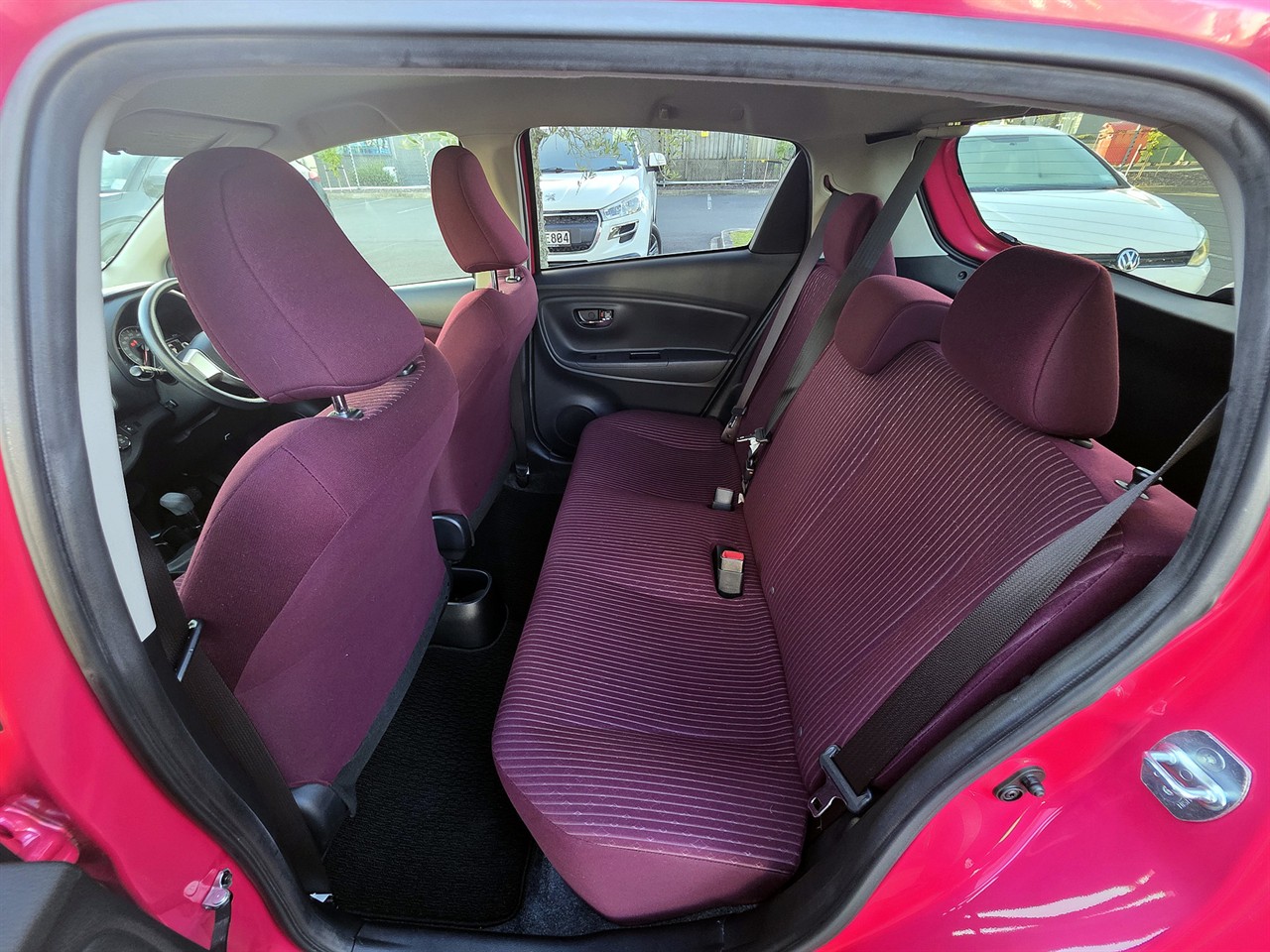 2014 Toyota VITZ