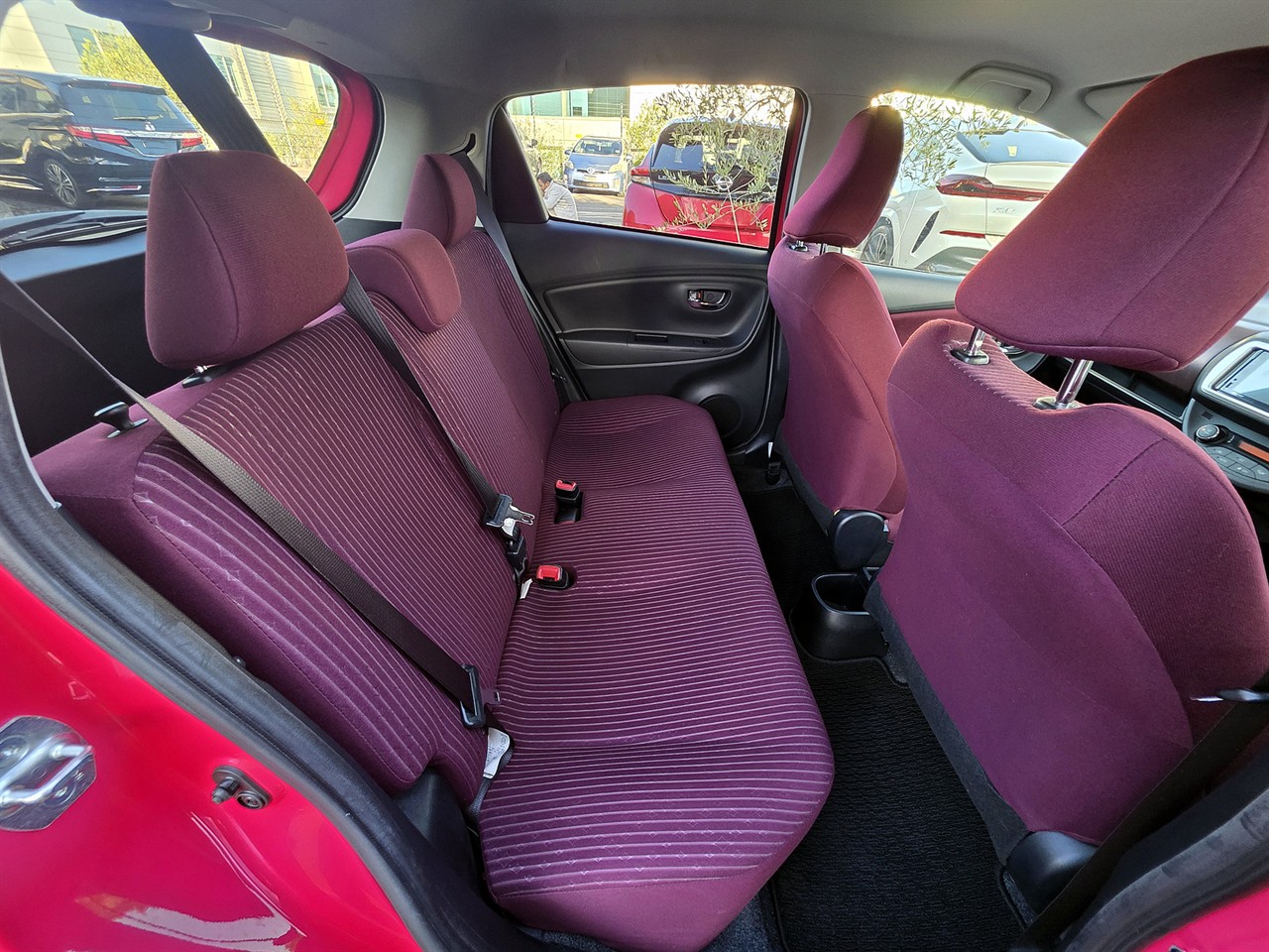 2014 Toyota VITZ