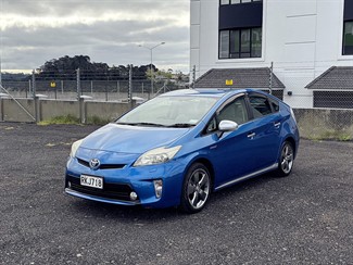 2013 Toyota PRIUS - Thumbnail