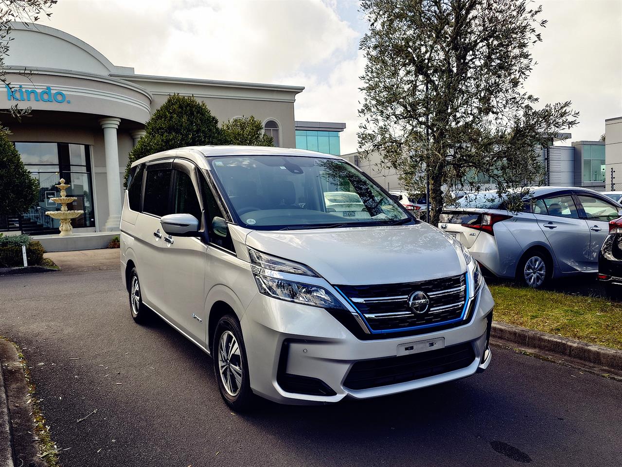 2020 Nissan SERENA