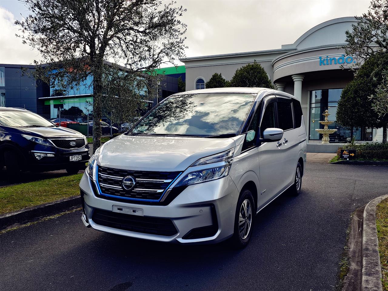 2020 Nissan SERENA