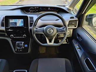 2020 Nissan SERENA - Thumbnail