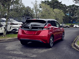 2020 Nissan LEAF - Thumbnail