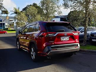 2019 Toyota Rav4 - Thumbnail