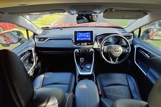 2019 Toyota Rav4 - Thumbnail