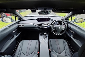 2019 Lexus UX 250h - Thumbnail